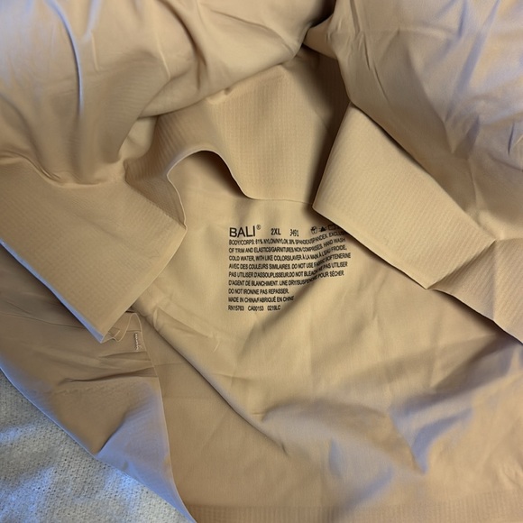 NWT BALI Comfort Bra Style DF3491 size XL Nude No Lines Wire Free $44 - Picture 4 of 7